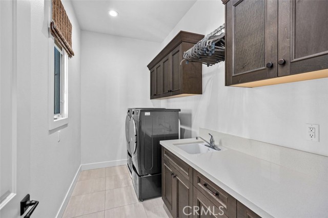 Detail Gallery Image 45 of 59 For 116 Knob Creek, Irvine,  CA 92602 - 5 Beds | 5/1 Baths