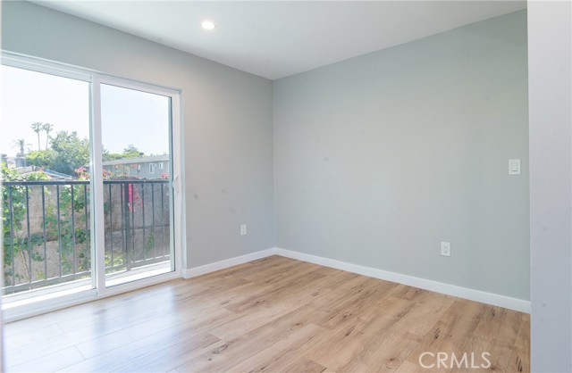 3468 W 71st, Los Angeles CA: https://media.crmls.org/medias/5e5b8d73-f51d-414b-b0b3-d37016ceb59d.jpg