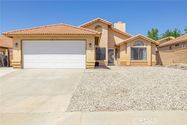 Detail Gallery Image 2 of 17 For 3341 Discovery Way, Rosamond,  CA 93560 - 3 Beds | 2 Baths