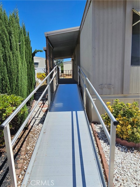 23820 Ironwood Avenue, Moreno Valley CA: https://media.crmls.org/medias/5e5c35f8-9967-49c0-97f6-1db9e5b2b1f9.jpg