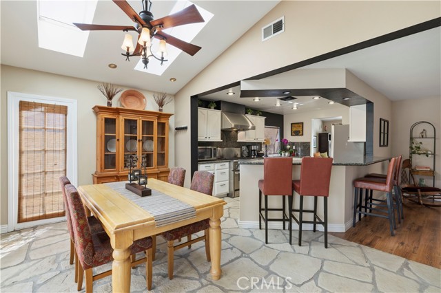 Detail Gallery Image 14 of 36 For 28149 Branch Rd, Castaic,  CA 91384 - 4 Beds | 2 Baths