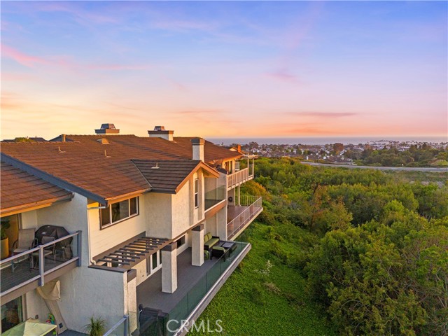 9 Jasmine Creek Dr, Corona del Mar CA: https://media.crmls.org/medias/5e5dc44c-5f30-4c6c-afe8-a097377ff3c8.jpg