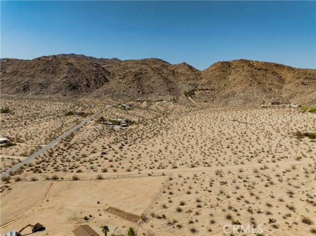 Detail Gallery Image 4 of 21 For 7054 Canyon Rd, Twentynine Palms,  CA 92277 - – Beds | – Baths