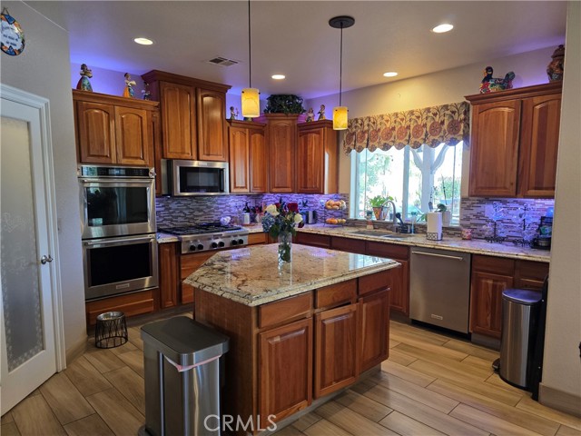 Detail Gallery Image 13 of 47 For 42036 Desert Sage Ave, Lancaster,  CA 93536 - 5 Beds | 3 Baths