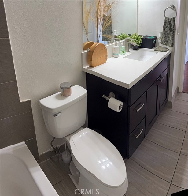 10031 Aspen Circle, Santa Fe Springs CA: https://media.crmls.org/medias/5e60e4a5-76d3-470f-9f45-9da412def184.jpg