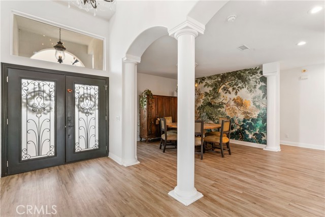 22941 Gold Rush Place, Canyon Lake CA: https://media.crmls.org/medias/5e61aac8-e8db-492d-bbdb-e5fe9d76e573.jpg