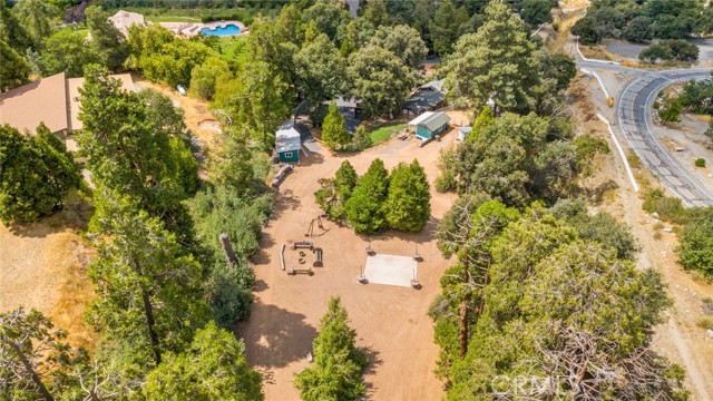 Image 61 of 66 For 39065 Oak Glen Road