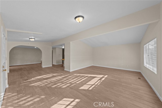 Detail Gallery Image 4 of 31 For 542 Castille, Hemet,  CA 92543 - 2 Beds | 2 Baths