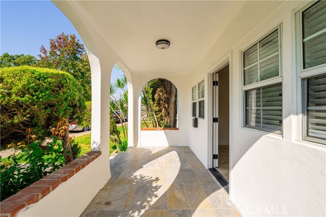 319 Roads End Street, Glendale CA: https://media.crmls.org/medias/5e625892-b308-404a-8317-167782b8aa9b.jpg