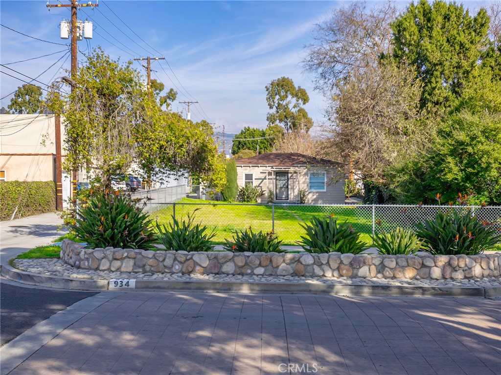 5E628Ce8 272D 4A90 Bb48 54Eb4043B238 934 N Kenwood Street, Burbank, Ca 91505 &Lt;Span Style='BackgroundColor:transparent;Padding:0Px;'&Gt; &Lt;Small&Gt; &Lt;I&Gt; &Lt;/I&Gt; &Lt;/Small&Gt;&Lt;/Span&Gt;