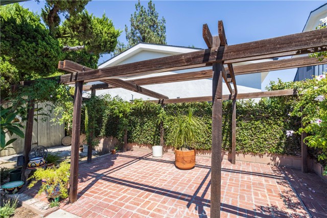 10514 Aldea Avenue, Granada Hills CA: https://media.crmls.org/medias/5e63f42f-fe5b-41ed-b3f8-fdbdc60f35eb.jpg