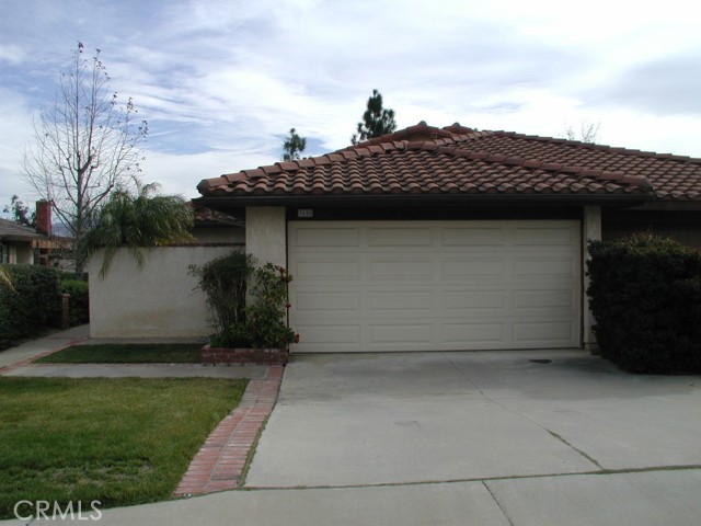 Front Image Thumbnail for CRPW25268034