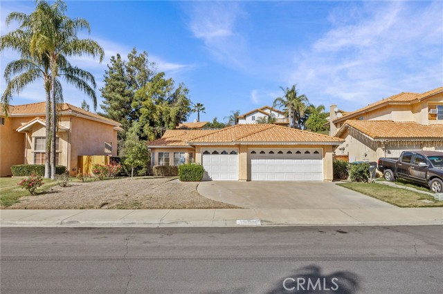 Detail Gallery Image 2 of 22 For 39685 Ramshorn, Murrieta,  CA 92563 - 4 Beds | 2 Baths