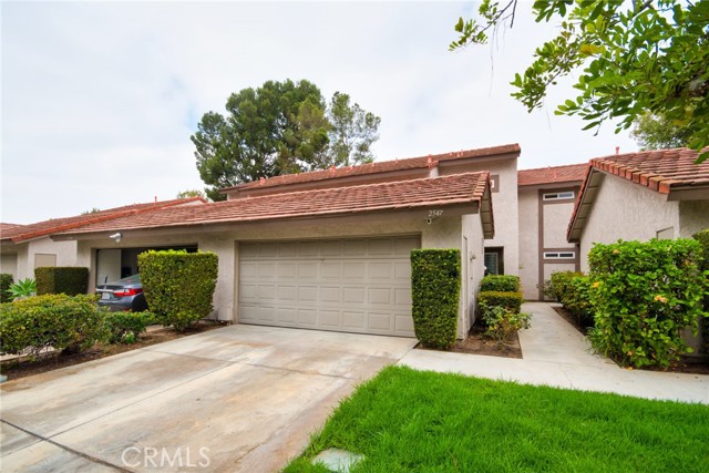 Detail Gallery Image 3 of 30 For 2547 Cypress Point Dr, Fullerton,  CA 92833 - 3 Beds | 2/1 Baths