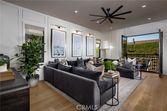 Detail Gallery Image 14 of 19 For 533 Peninsula, Irvine,  CA 92602 - 4 Beds | 4/1 Baths