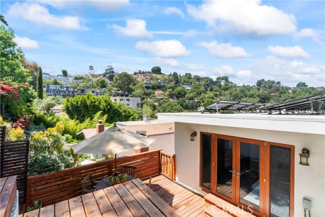 Detail Gallery Image 33 of 42 For 2820 Oak Point Dr, Los Angeles,  CA 90068 - 2 Beds | 1/1 Baths