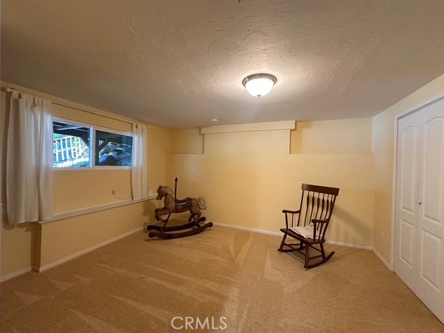 https://media.crmls.org/medias/5e66bae2-52a8-4a00-b3aa-33c044956a31.jpg?preset=X-Large