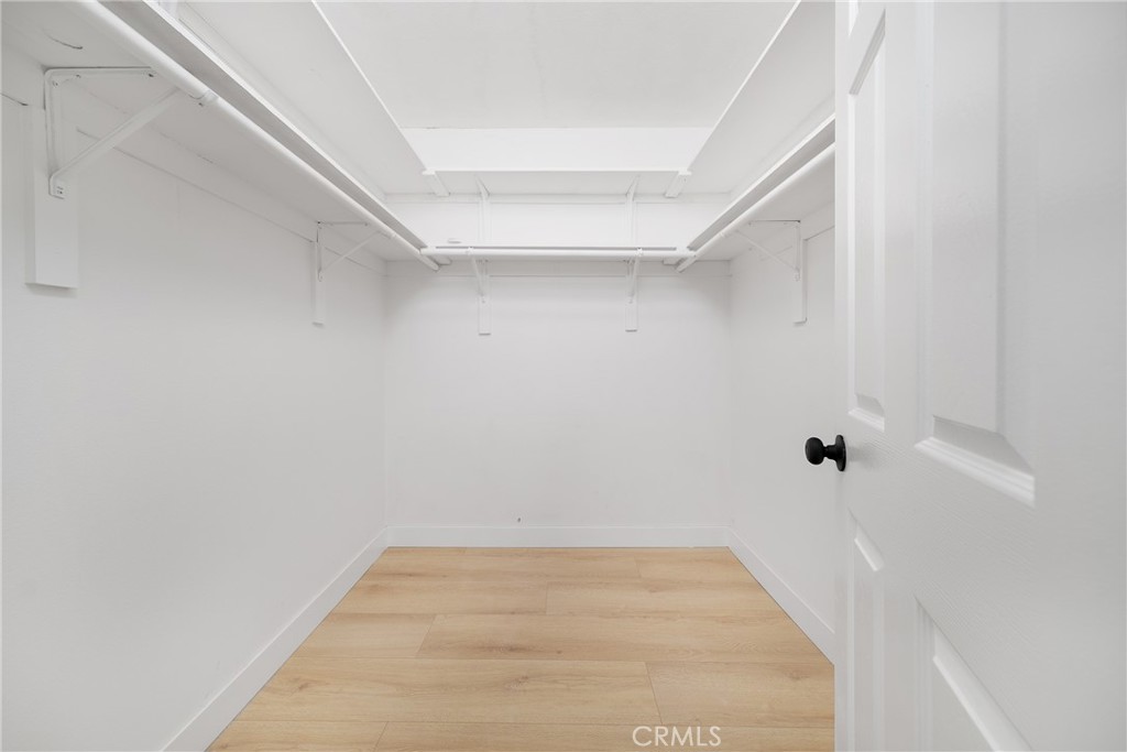 https://media.crmls.org/medias/5e671486-a250-4d5f-8d56-903b3385706c.jpg?preset=X-Large