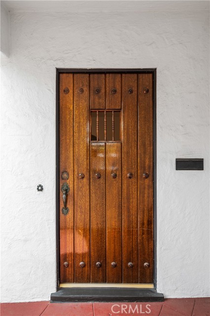 Detail Gallery Image 3 of 38 For 5022 E Broadway, Long Beach,  CA 90803 - 2 Beds | 2 Baths
