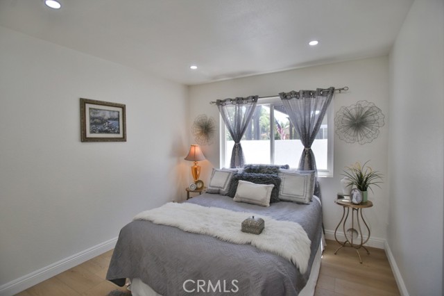 Detail Gallery Image 18 of 39 For 17041 Malta Cir, Huntington Beach,  CA 92649 - 4 Beds | 2 Baths