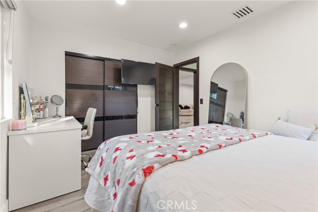 Image 26 of 40 For 2240 Parish  