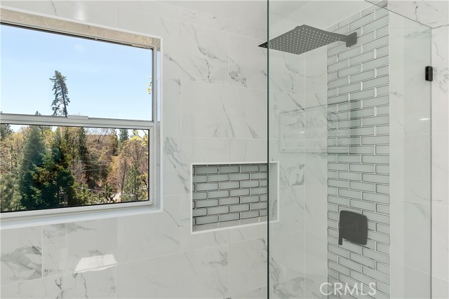 Detail Gallery Image 39 of 59 For 27757 North Bay Rd, Lake Arrowhead,  CA 92352 - 4 Beds | 3 Baths
