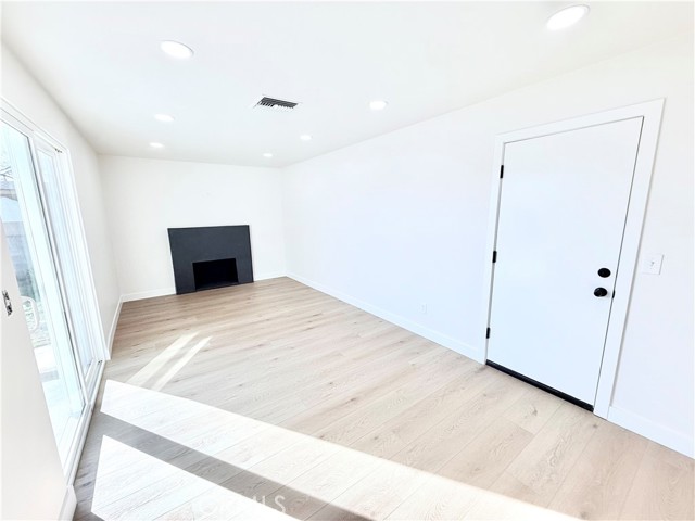 Detail Gallery Image 8 of 21 For 2837 7th, Rialto,  CA 92376 - 4 Beds | 2 Baths