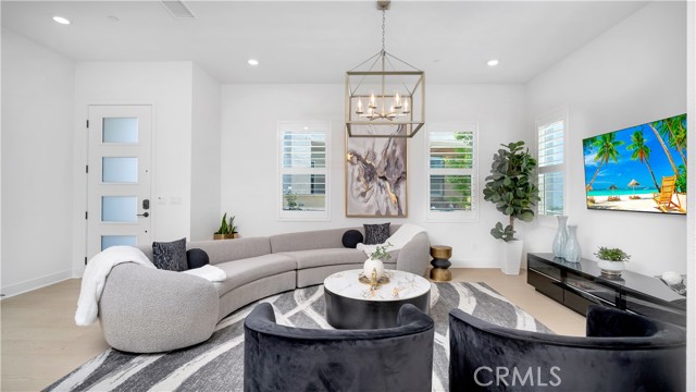 Detail Gallery Image 4 of 69 For 138 Yugen, Irvine,  CA 92618 - 4 Beds | 3/1 Baths
