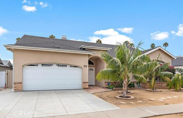 Detail Gallery Image 1 of 17 For 3120 Mckinley Way, Costa Mesa,  CA 92626 - 4 Beds | 3/1 Baths