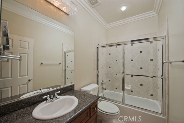 Detail Gallery Image 36 of 56 For 1235 Vintage Oak St, Simi Valley,  CA 93063 - 5 Beds | 4/1 Baths