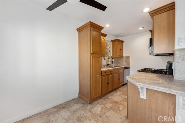 Detail Gallery Image 9 of 17 For 20917 Amie Ave #34,  Torrance,  CA 90503 - 1 Beds | 1 Baths