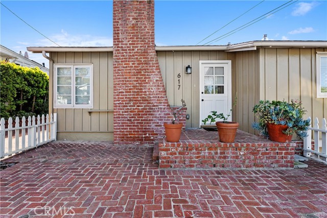 Detail Gallery Image 5 of 35 For 617 Lombardy, Laguna Beach,  CA 92651 - 3 Beds | 3 Baths