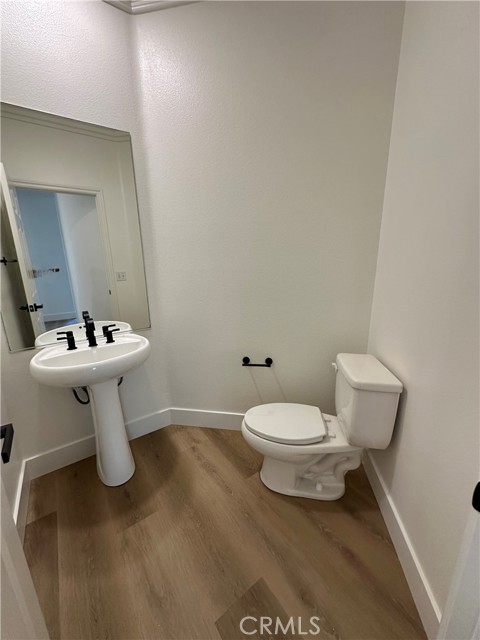 3409 S Main Street, Santa Ana CA: https://media.crmls.org/medias/5e6b4219-3a7f-4eba-a449-2a271ac82991.jpg