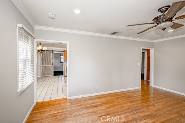 5026 Florinda Avenue, Temple City CA: https://media.crmls.org/medias/5e6b5466-4289-4677-83e9-54ac192ce572.jpg