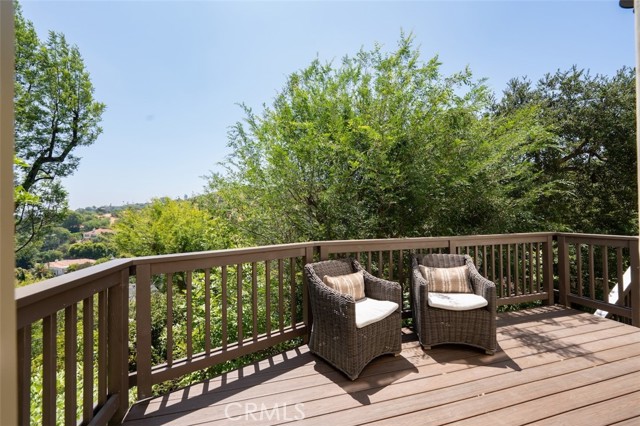 15113 Encanto Drive, Sherman Oaks CA: https://media.crmls.org/medias/5e6b8ff2-9694-436d-ba3f-52c427309812.jpg
