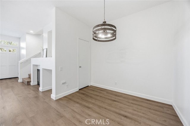 Detail Gallery Image 8 of 25 For 876 S Yellowstone Way, Anaheim Hills,  CA 92808 - 3 Beds | 2/1 Baths