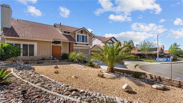 Detail Gallery Image 7 of 45 For 37419 Oxford Dr, Palmdale,  CA 93550 - 3 Beds | 3 Baths