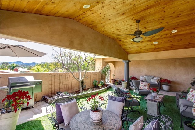 Image 6 of 75 For 22637 Cascade