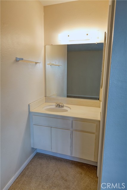 Detail Gallery Image 16 of 26 For 16739 Vanowen St #C,  Van Nuys,  CA 91406 - 2 Beds | 2 Baths