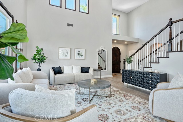 Detail Gallery Image 13 of 64 For 5474 Sunlight St, Simi Valley,  CA 93063 - 6 Beds | 4 Baths