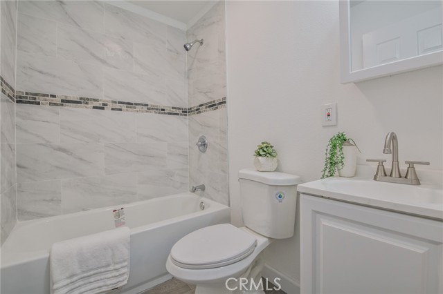 Detail Gallery Image 18 of 41 For 1335 W 68th, Los Angeles,  CA 90044 - 2 Beds | 2 Baths