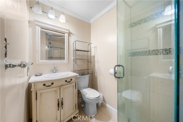 Detail Gallery Image 12 of 34 For 6021 Gage Ave #1,  Bell Gardens,  CA 90201 - 3 Beds | 2 Baths
