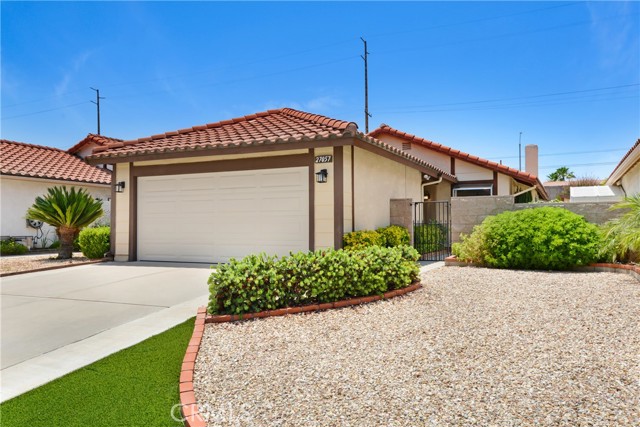 27057 Rangewood Street, Menifee CA: https://media.crmls.org/medias/5e700681-a447-4a49-8d4d-c741e8d03233.jpg