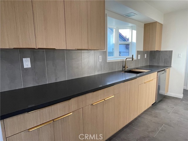 Detail Gallery Image 4 of 12 For 2312 Camino Recondito, Fullerton,  CA 92833 - 3 Beds | 2 Baths