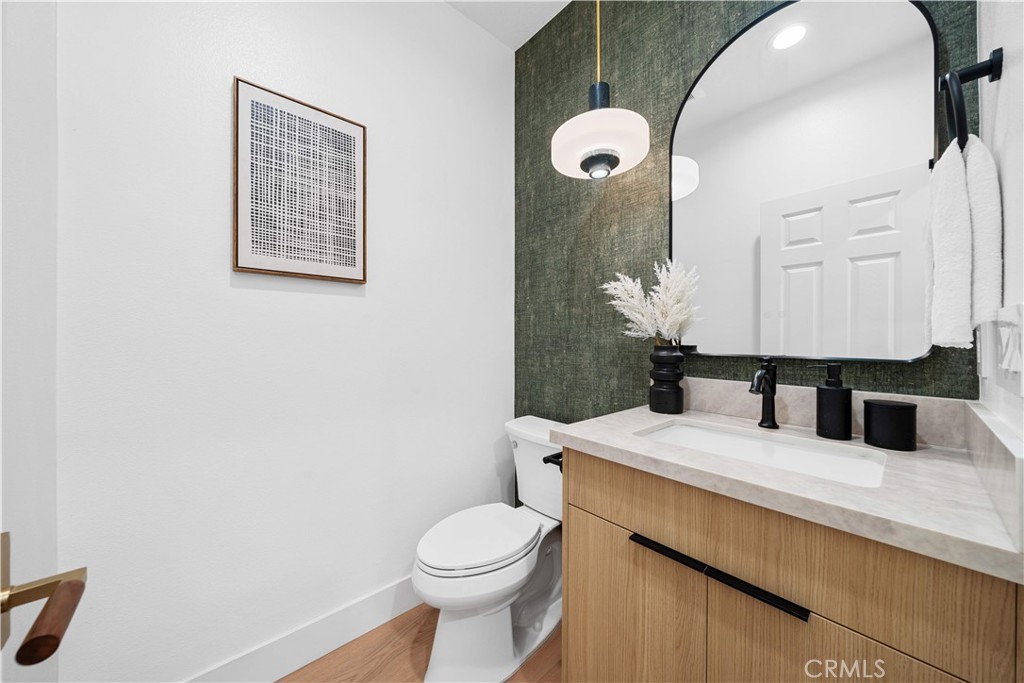 MLS #OC25275934 image #5