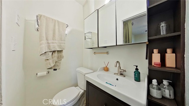 Detail Gallery Image 35 of 38 For 3516 Las Palmas, Glendale,  CA 91208 - – Beds | – Baths