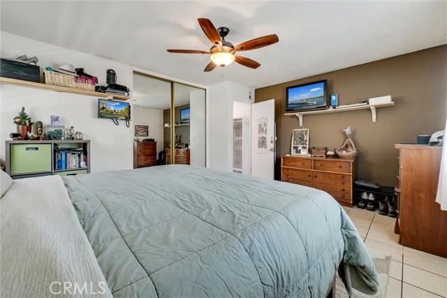 Bedroom 1. Mirrored Closet Doors, Ceiling Fan