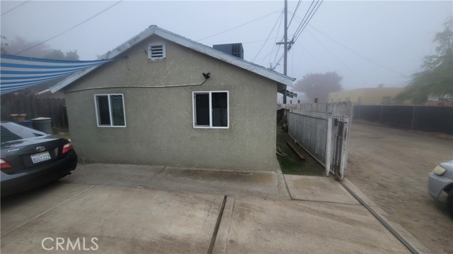 Detail Gallery Image 6 of 8 For 827 R St, Merced,  CA 95341 - – Beds | – Baths