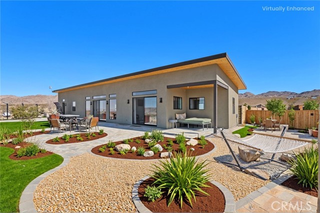 Detail Gallery Image 4 of 37 For 7190 Lawrence Ave, Joshua Tree,  CA 92252 - 3 Beds | 2 Baths