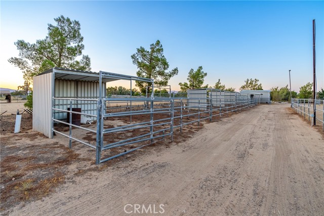 Detail Gallery Image 64 of 73 For 2755 W Avenue N, Palmdale,  CA 93551 - 5 Beds | 3/1 Baths